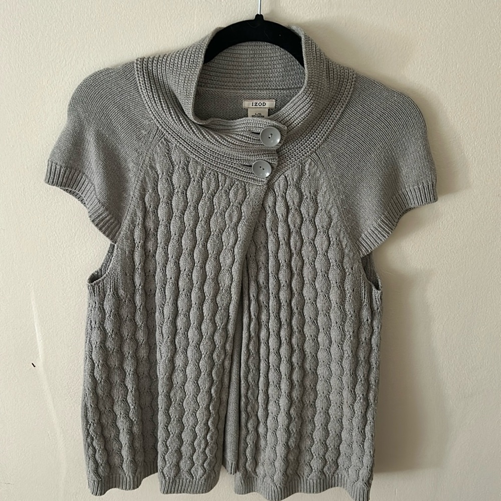 Adorable open front sweater
